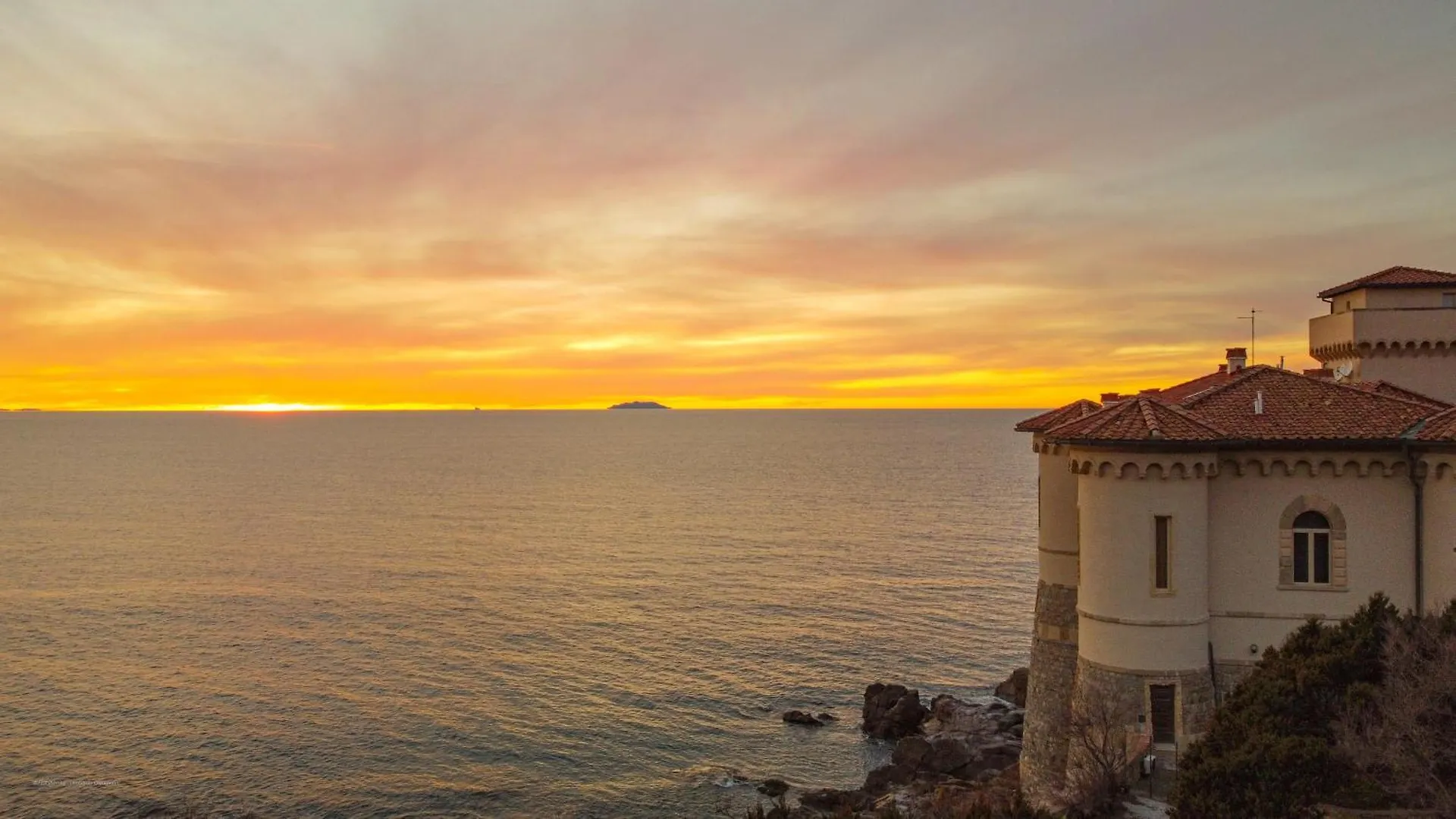 Suite Al Castello Boccale Terrazza Sul Mare Livorno
